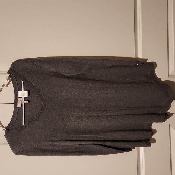 Logo by Cori Goldstein  Sweatshirt - Picture 1 of 3